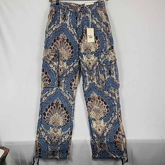 MNML Other - MNML Ultra Baggy Jacquard Cargo Floral Pants Size 29